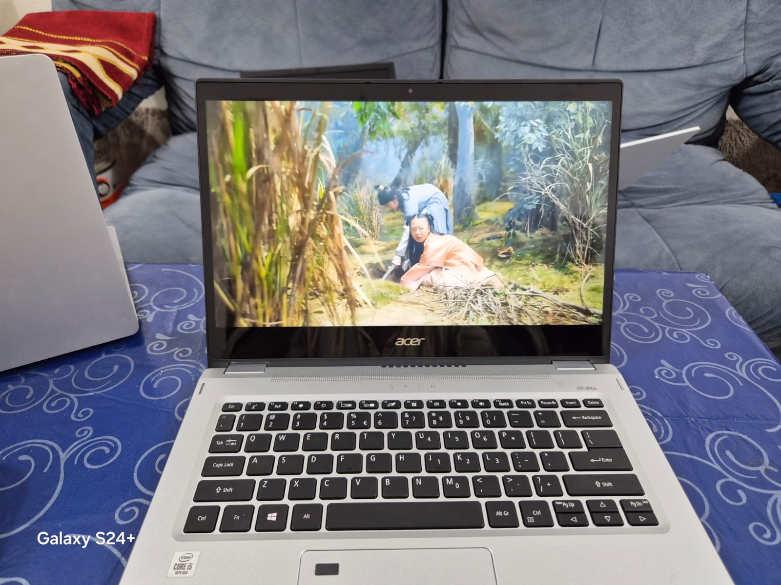 Acer Spin 3 – 2-in-1 Touchscreen Laptop Core i5 – 10th Gen - Image 2